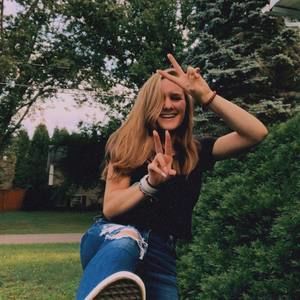 Meet your Posher, Alexus